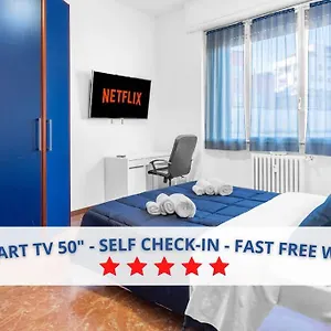  Appartamento Zona Navigli - Smart House Con Tv 50 E Fast Wifi Italia