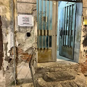 Appartamento Sweet Ai Tribunali -1 Piano, Napoli